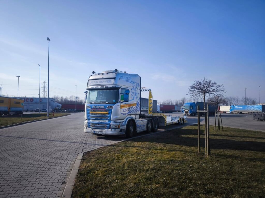 Holowanie TIR Wrocław na A4, ciężarówka transportowana przez pomoc drogową po awarii na trasie ekspresowej